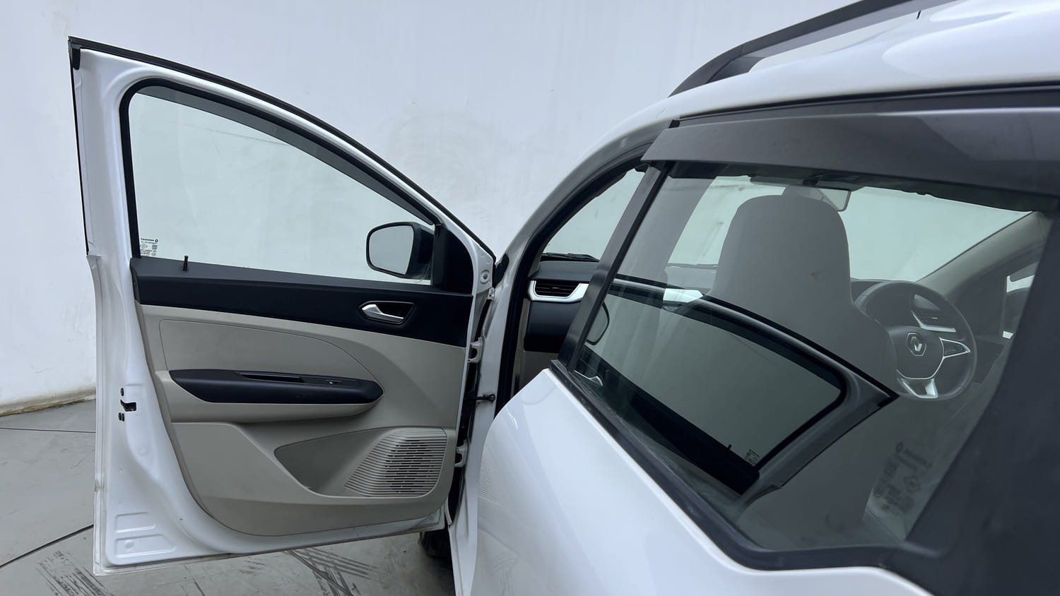 Used 2022 Renault Triber RXZ EASY-R AMT Petrol Automatic interior LEFT FRONT DOOR OPEN VIEW