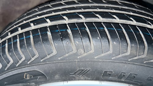 Used 2017 Renault Kwid 1.0 RXT Petrol Manual tyres RIGHT FRONT TYRE TREAD VIEW