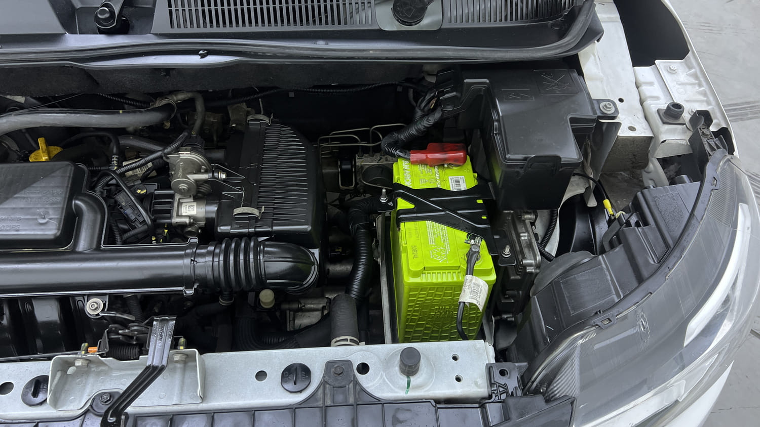 Used 2022 Renault Triber RXZ EASY-R AMT Petrol Automatic engine ENGINE LEFT SIDE VIEW
