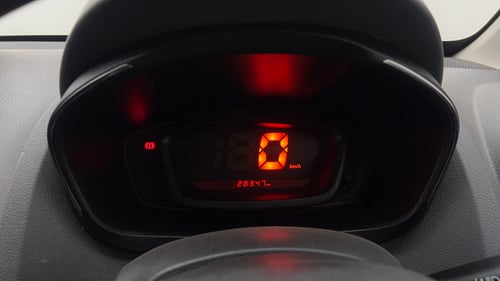 Used 2017 Renault Kwid 1.0 RXT Petrol Manual interior CLUSTERMETER VIEW