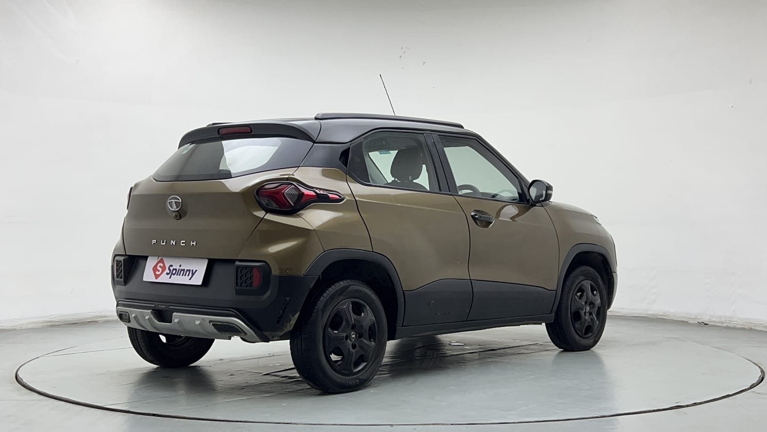 2022 Tata Punch Accomplished MT-4