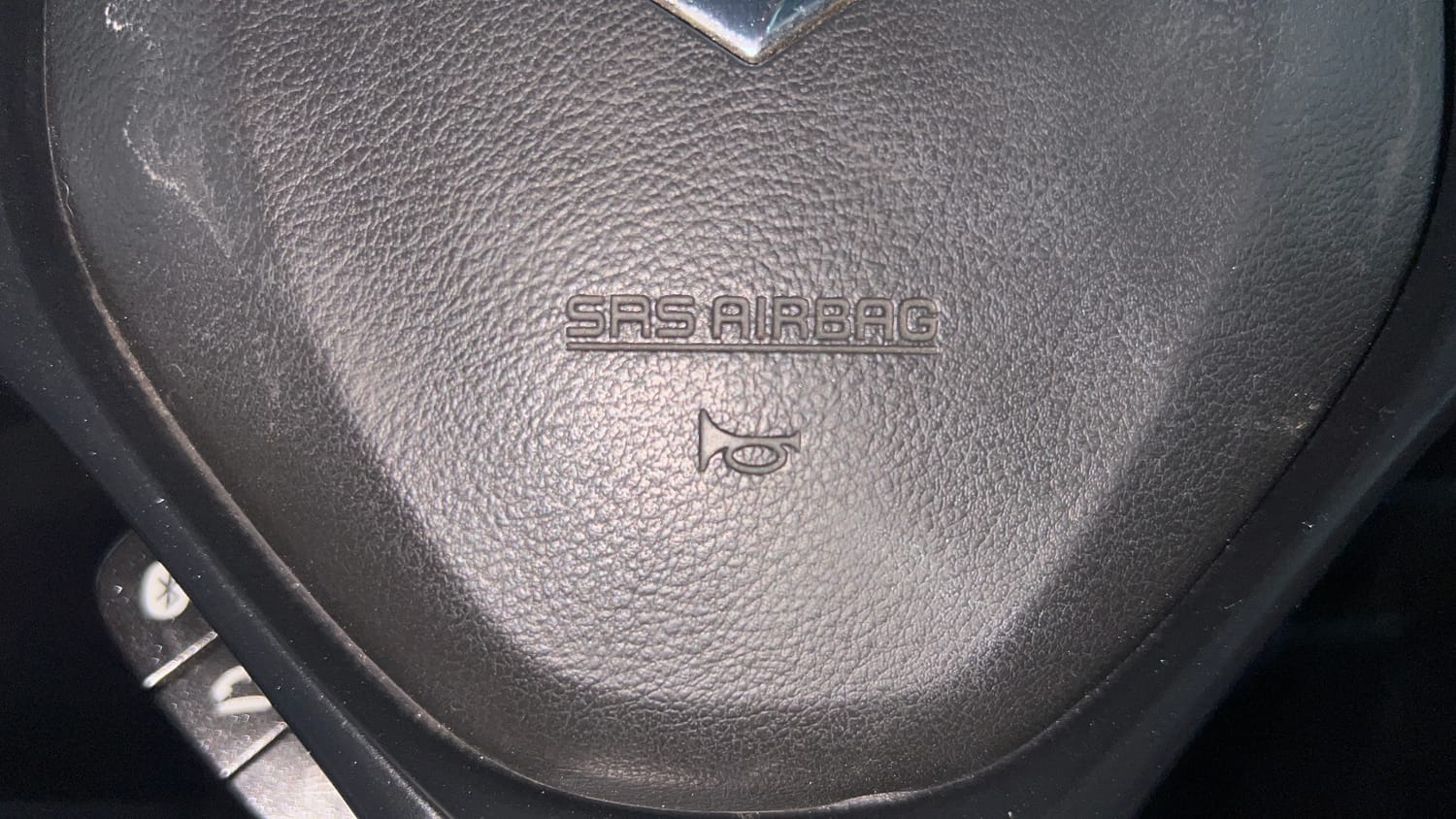 Used 2016 Maruti Suzuki Baleno Delta 1.2 Petrol Manual top_features Airbags