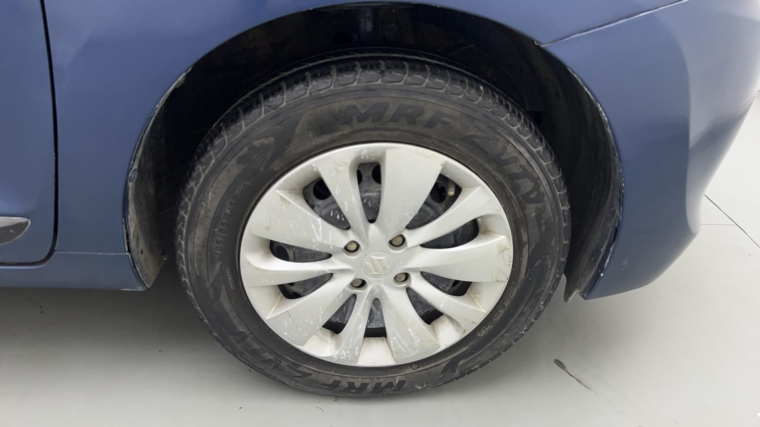 Used 2016 Maruti Suzuki Baleno Delta 1.2 Petrol Manual tyres RIGHT FRONT TYRE RIM VIEW