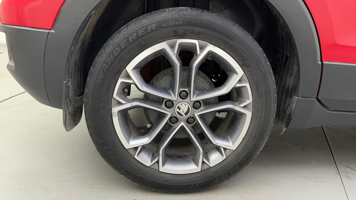 Used 2021 Skoda Kushaq Style 1.0L TSI MT Petrol Manual tyres RIGHT REAR TYRE RIM VIEW