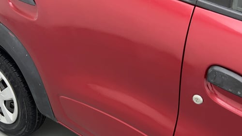 Used 2017 Renault Kwid 1.0 RXT Petrol Manual dents MINOR SCRATCH