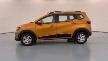 Used 2019 Renault Triber RXZ Petrol Manual Image