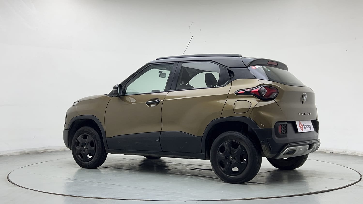 2022 Tata Punch Accomplished MT-2