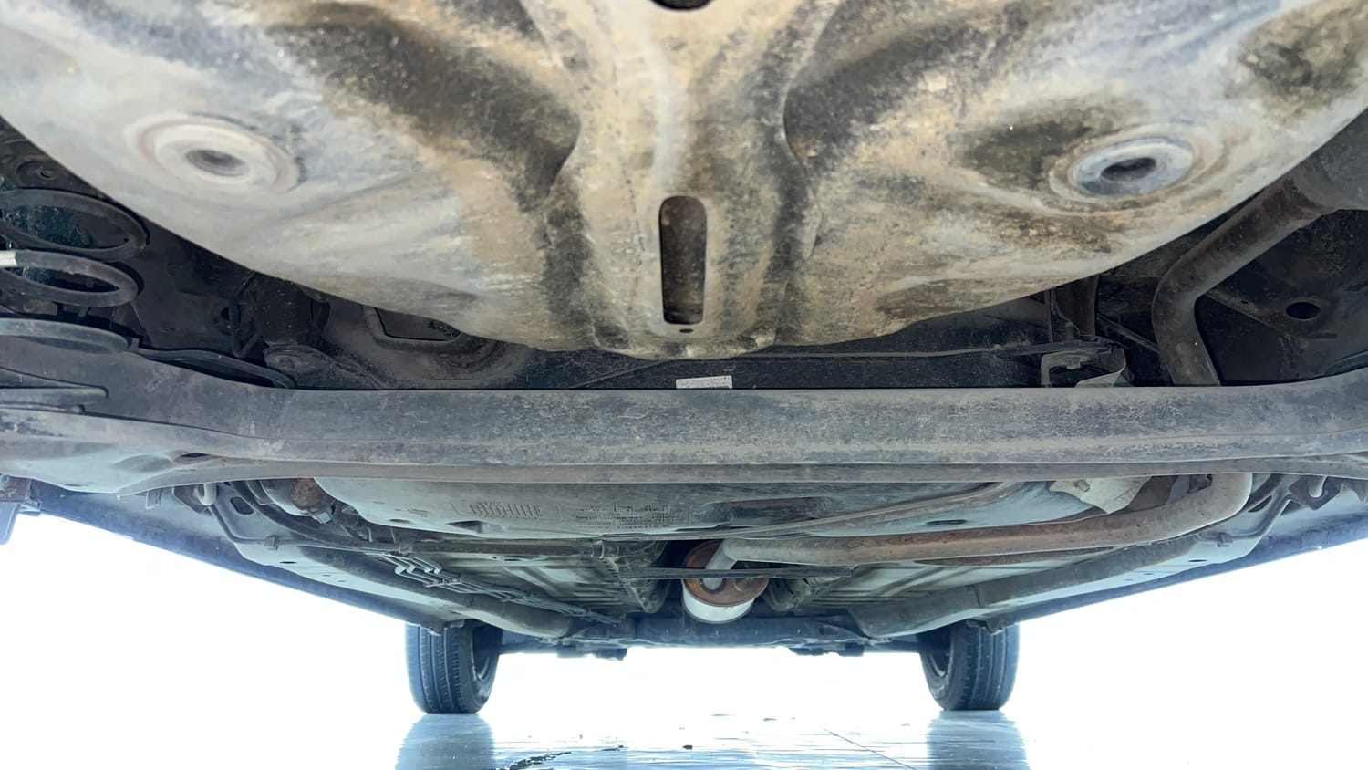 Used 2016 Maruti Suzuki Baleno Delta 1.2 Petrol Manual extra REAR UNDERBODY VIEW (TAKEN FROM REAR)