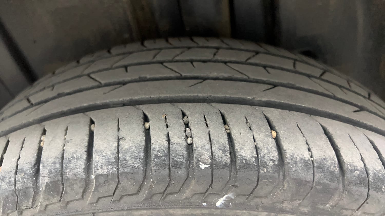 Used 2025 Skoda Slavia Style 1.0L TSI MT Petrol Manual tyres LEFT REAR TYRE TREAD VIEW