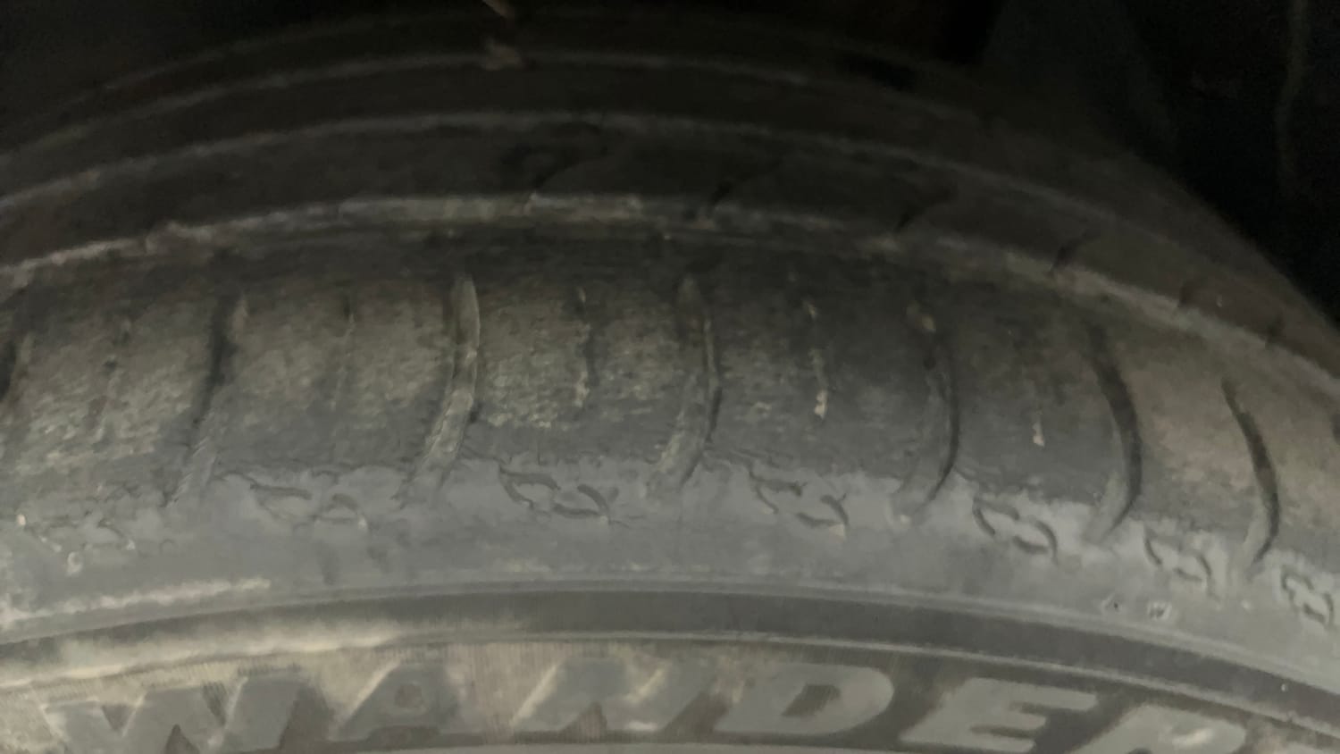 Used 2021 Skoda Kushaq Style 1.0L TSI MT Petrol Manual tyres LEFT FRONT TYRE TREAD VIEW