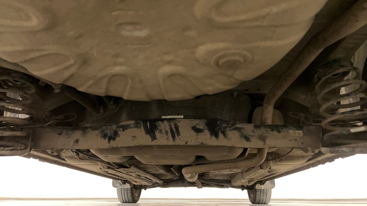 Used 2015 Toyota Etios VX Petrol Manual extra REAR UNDERBODY VIEW (TAKEN FROM REAR)