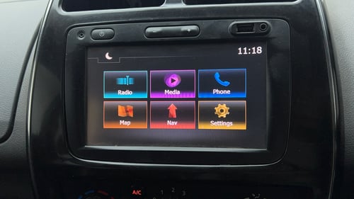 Used 2017 Renault Kwid 1.0 RXT Petrol Manual top_features Integrated (in-dash) music system