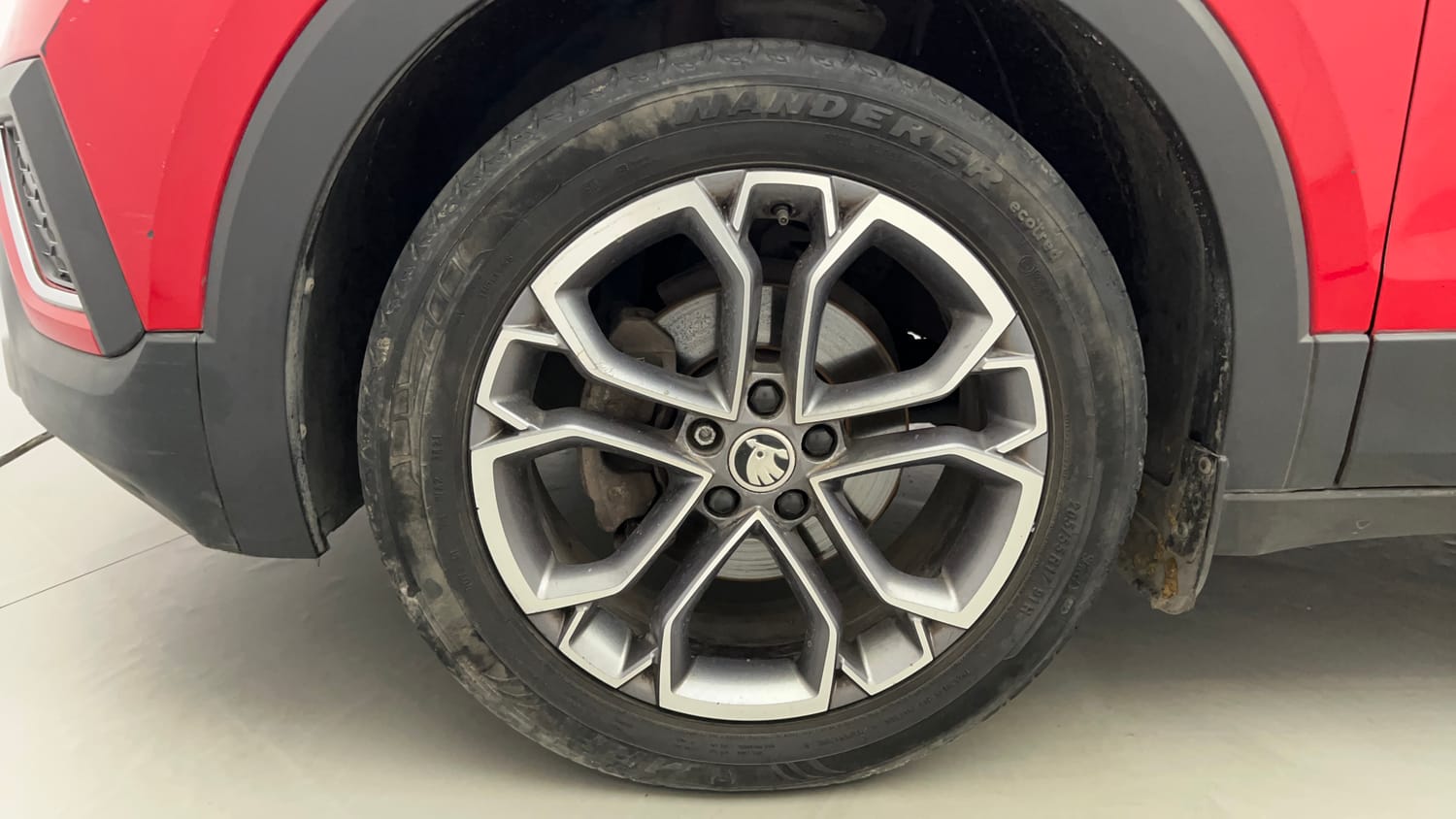 Used 2021 Skoda Kushaq Style 1.0L TSI MT Petrol Manual tyres LEFT FRONT TYRE RIM VIEW