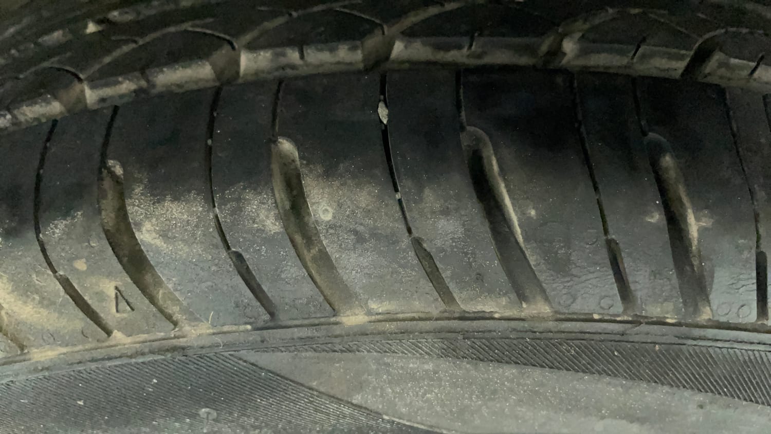Used 2016 Honda Amaze 1.2 S i-VTEC Petrol Manual tyres LEFT REAR TYRE TREAD VIEW