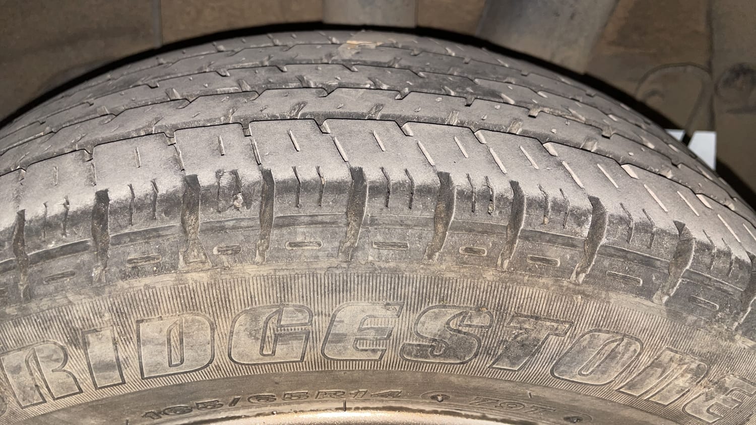 Used 2016 Hyundai Grand i10 Asta 1.2 Kappa VTVT (O) Petrol Manual tyres LEFT REAR TYRE TREAD VIEW
