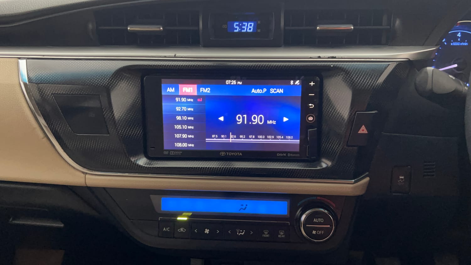 Used 2017 Toyota Corolla Altis G Petrol Petrol Manual top_features Integrated (in-dash) music system