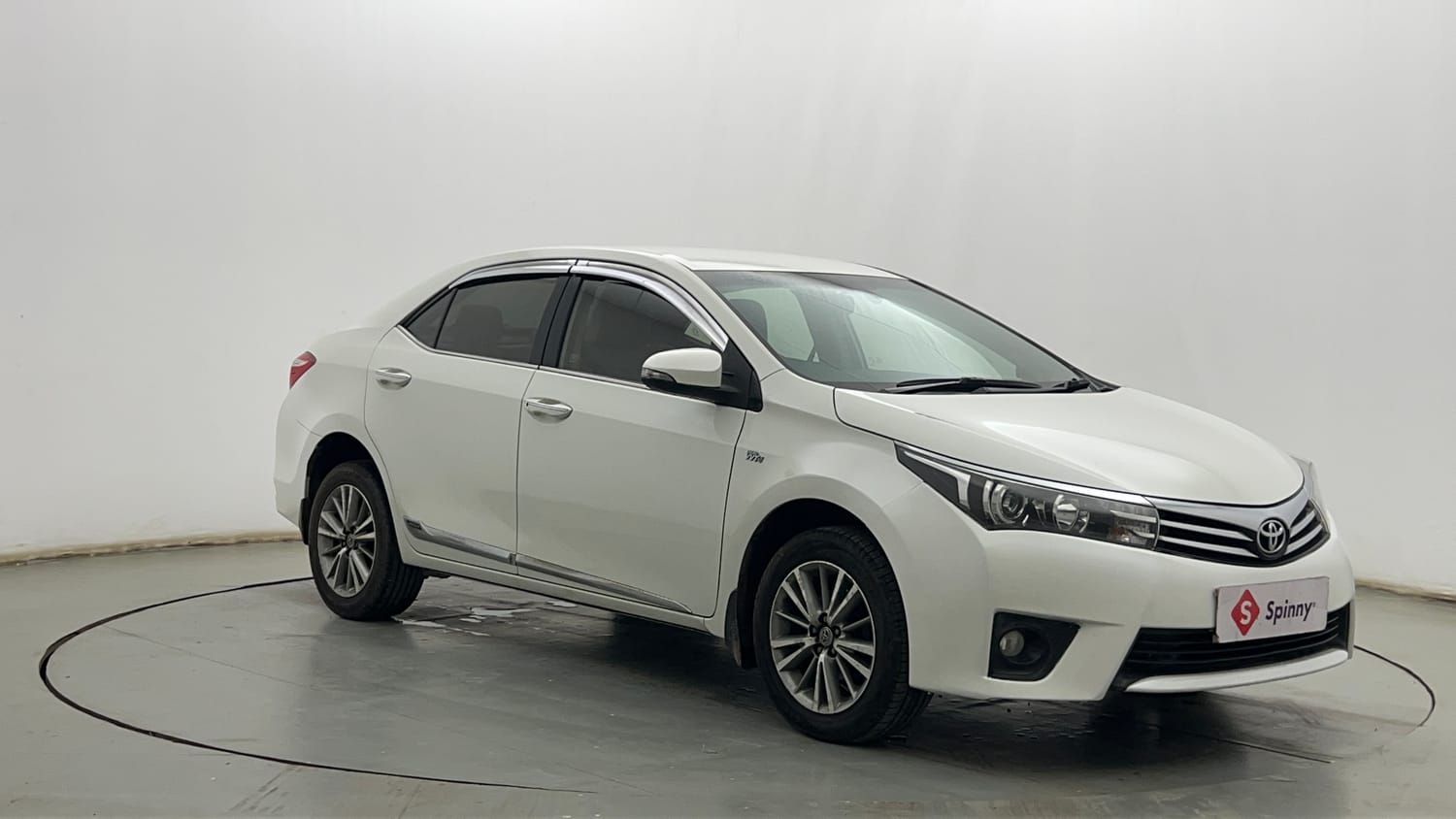 Used 2017 Toyota Corolla Altis G Petrol Petrol Manual exterior RIGHT FRONT CORNER VIEW