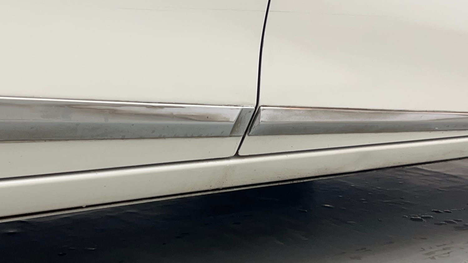 Used 2017 Toyota Corolla Altis G Petrol Petrol Manual dents MINOR DENT