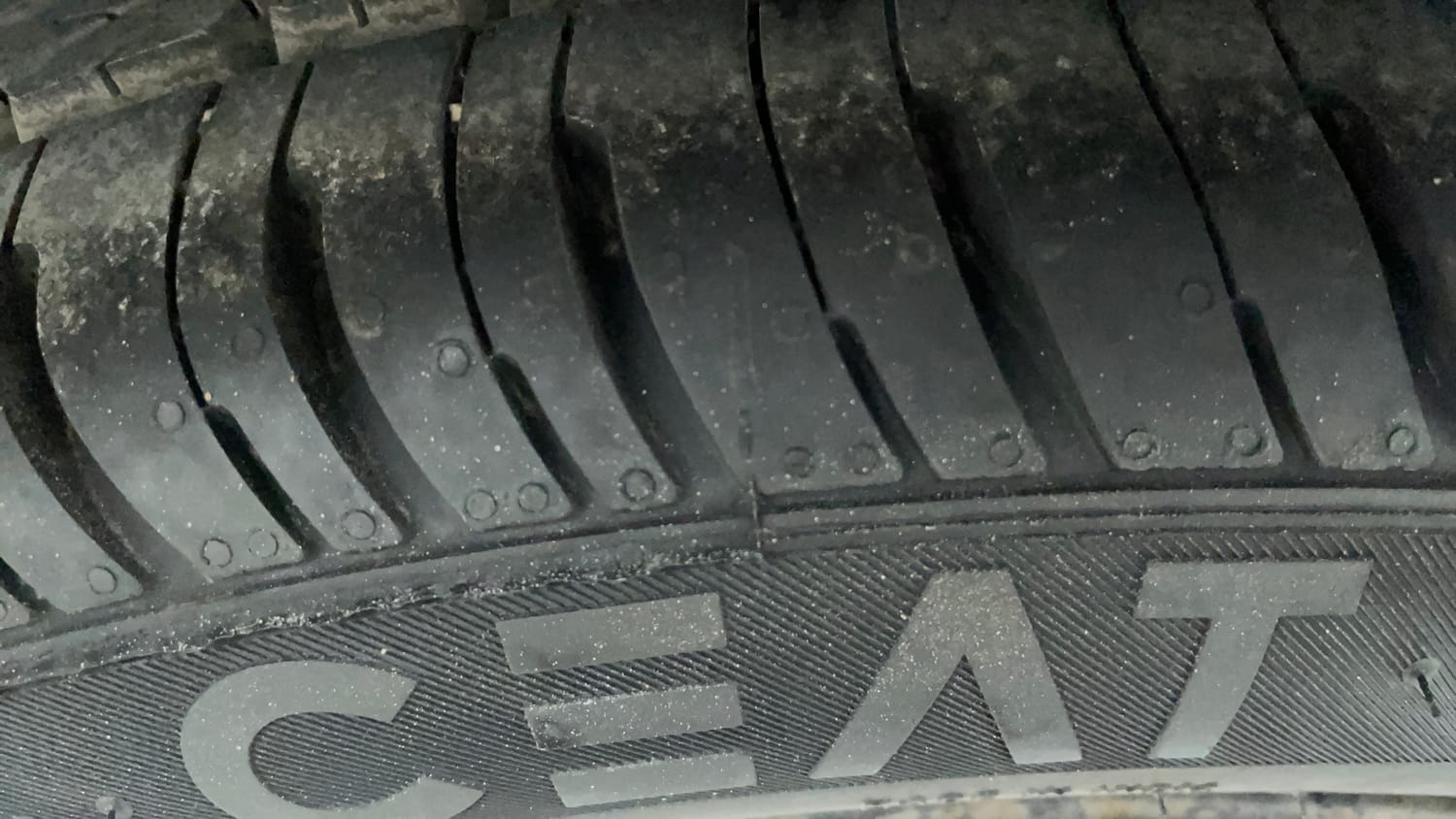 Used 2016 Honda Amaze 1.2 S i-VTEC Petrol Manual tyres RIGHT REAR TYRE TREAD VIEW