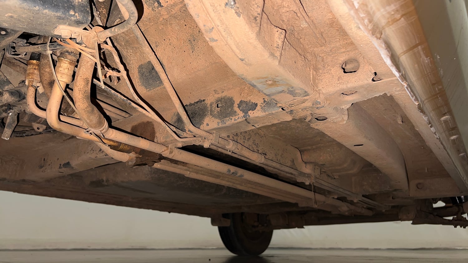Used 2014 Tata Nano Twist XT Petrol Manual extra REAR RIGHT UNDERBODY VIEW