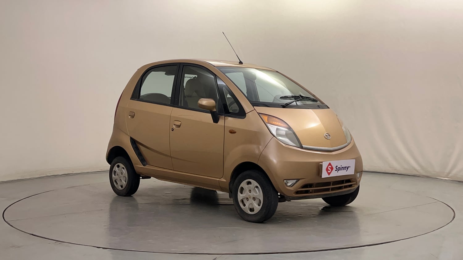 Used 2014 Tata Nano Twist XT Petrol Manual exterior RIGHT FRONT CORNER VIEW