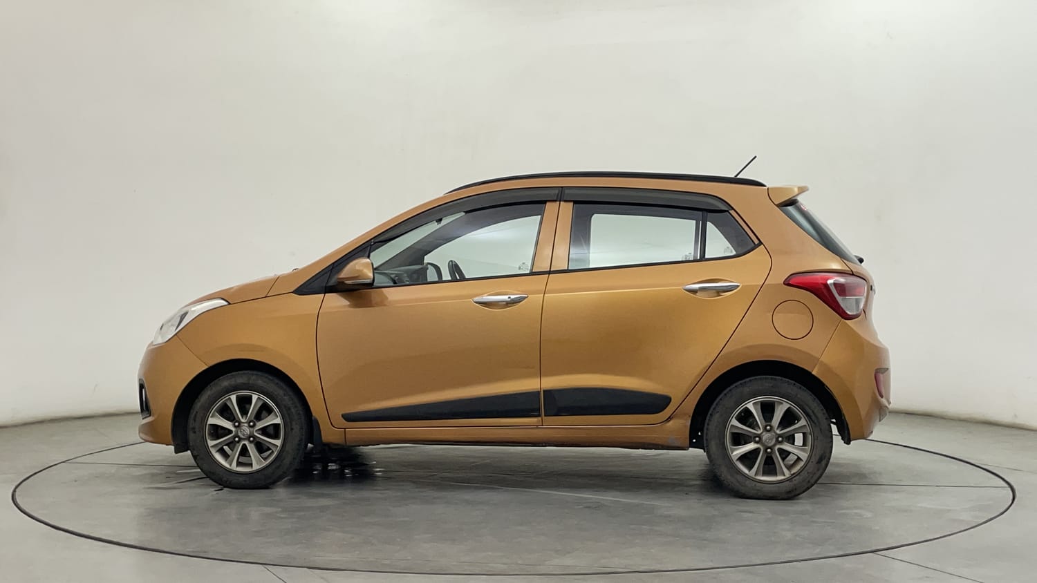 Used 2016 Hyundai Grand i10 Asta 1.2 Kappa VTVT (O) Petrol Manual exterior LEFT SIDE VIEW