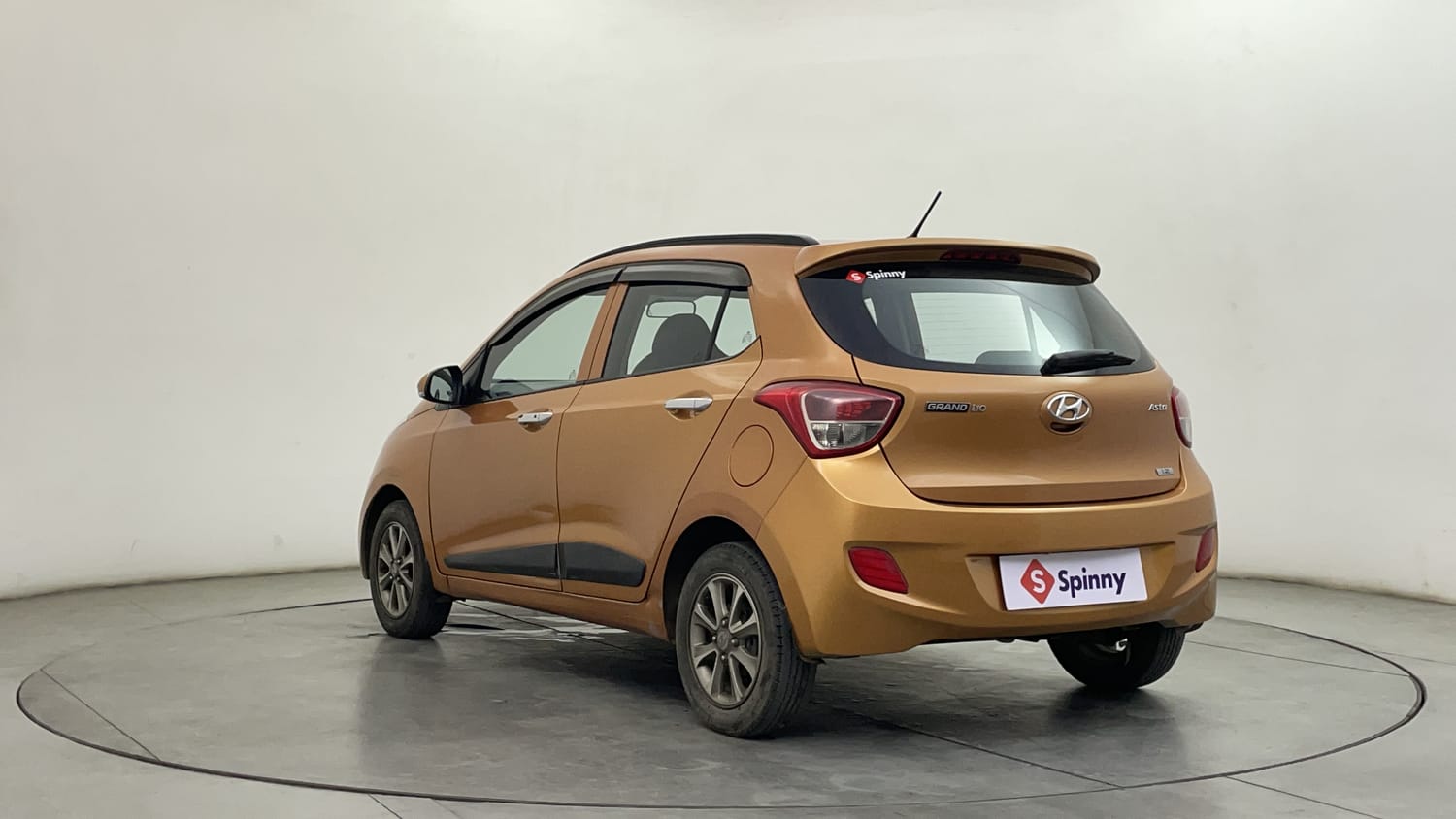 Used 2016 Hyundai Grand i10 Asta 1.2 Kappa VTVT (O) Petrol Manual exterior LEFT REAR CORNER VIEW