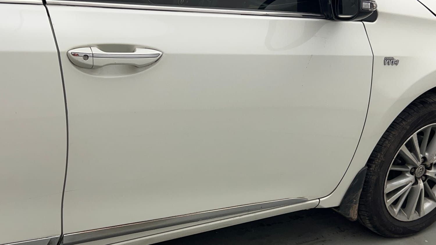 Used 2017 Toyota Corolla Altis G Petrol Petrol Manual dents MINOR SCRATCH