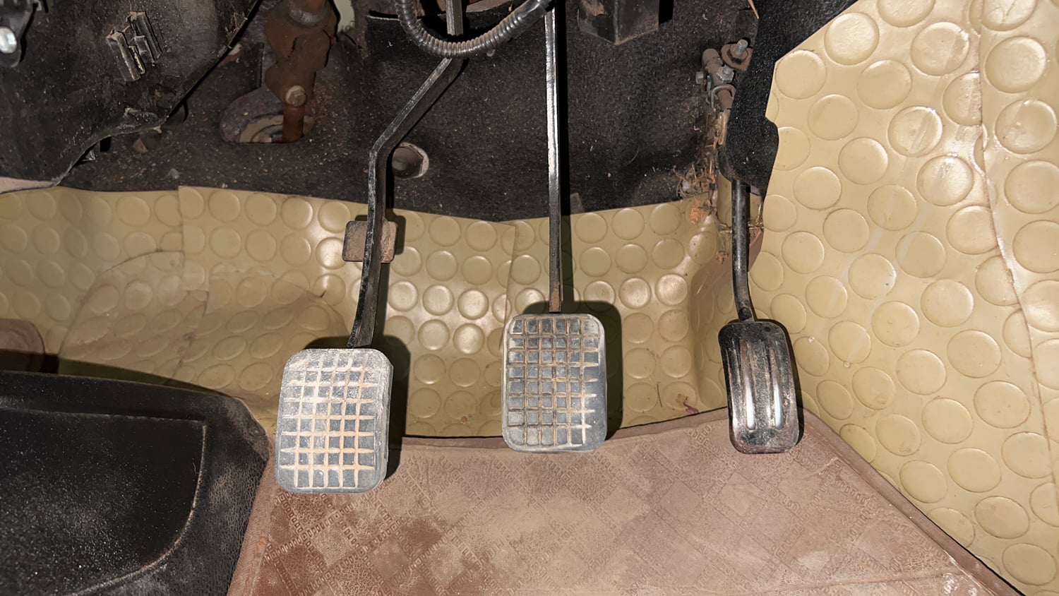 Used 2014 Tata Nano Twist XT Petrol Manual interior PEDALS VIEW