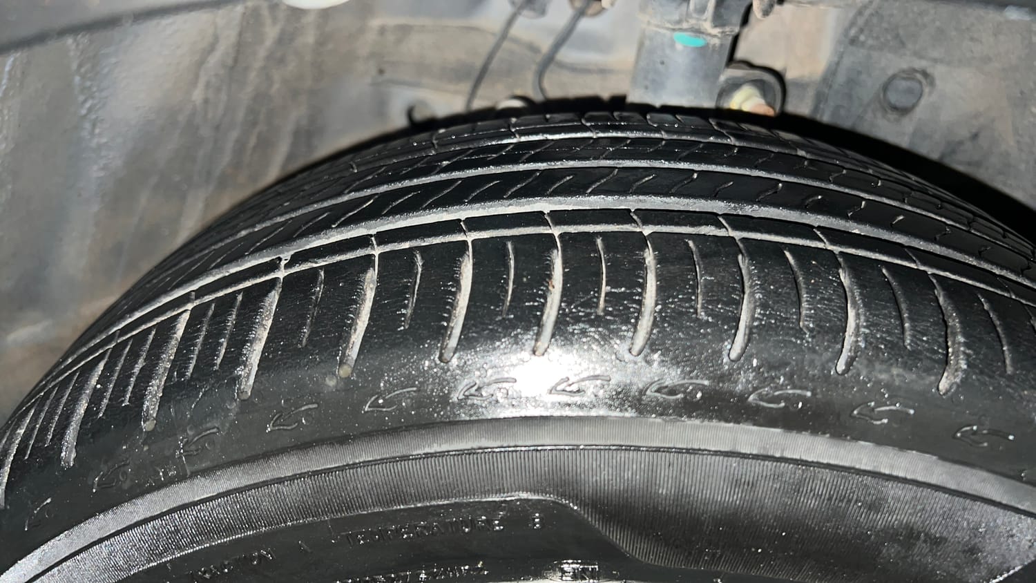 Used 2023 Honda City V Petrol MT Petrol Manual tyres RIGHT FRONT TYRE TREAD VIEW