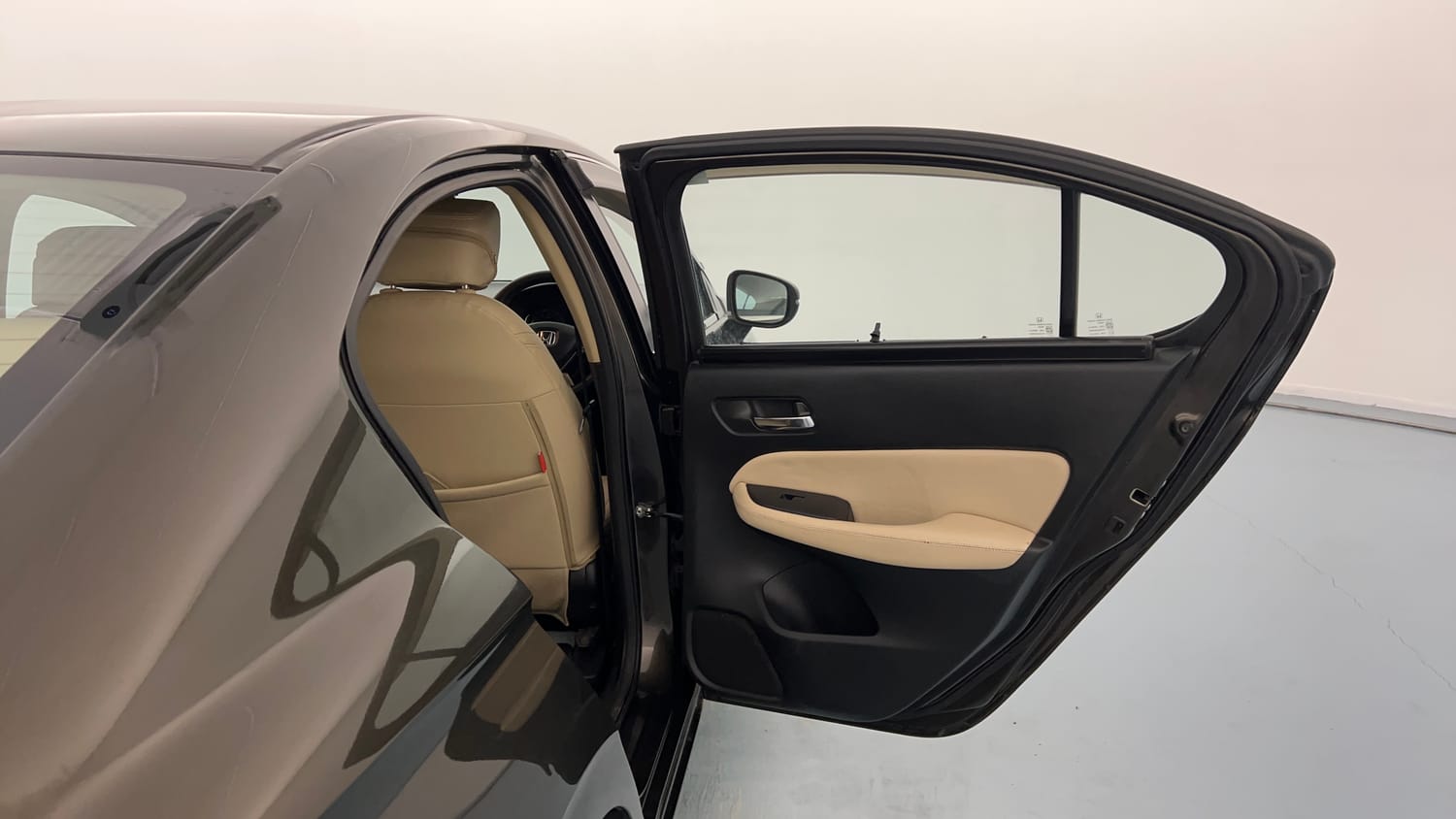 Used 2023 Honda City V Petrol MT Petrol Manual interior RIGHT REAR DOOR OPEN VIEW