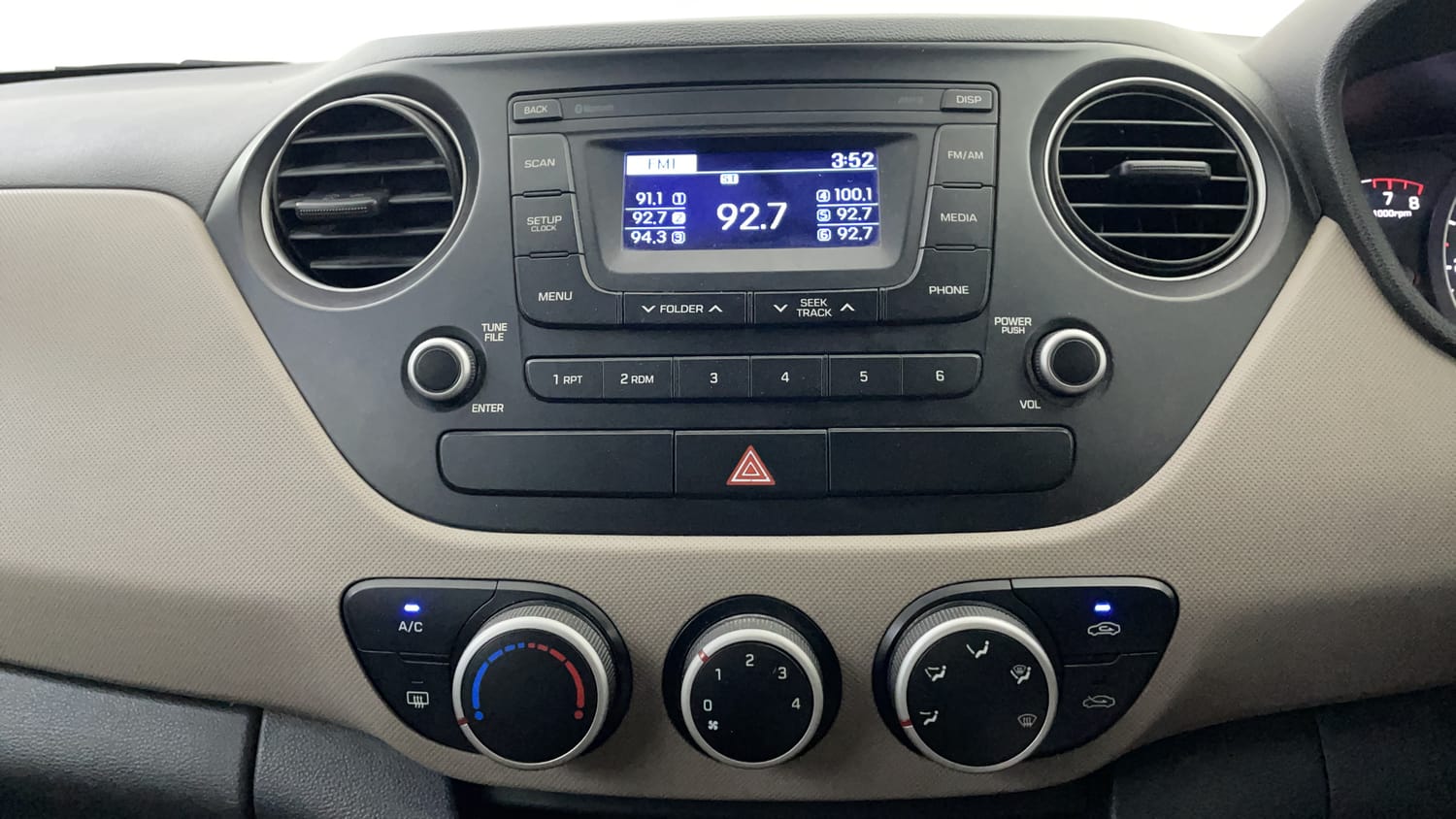 Used 2016 Hyundai Grand i10 Asta 1.2 Kappa VTVT (O) Petrol Manual interior MUSIC SYSTEM & AC CONTROL VIEW