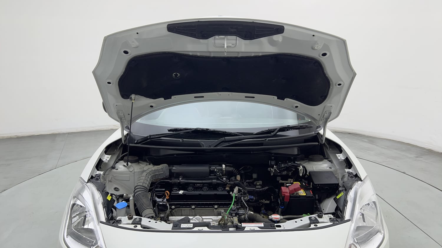 Used 2023 Maruti Suzuki Swift LXi Petrol Manual engine ENGINE & BONNET OPEN FRONT VIEW