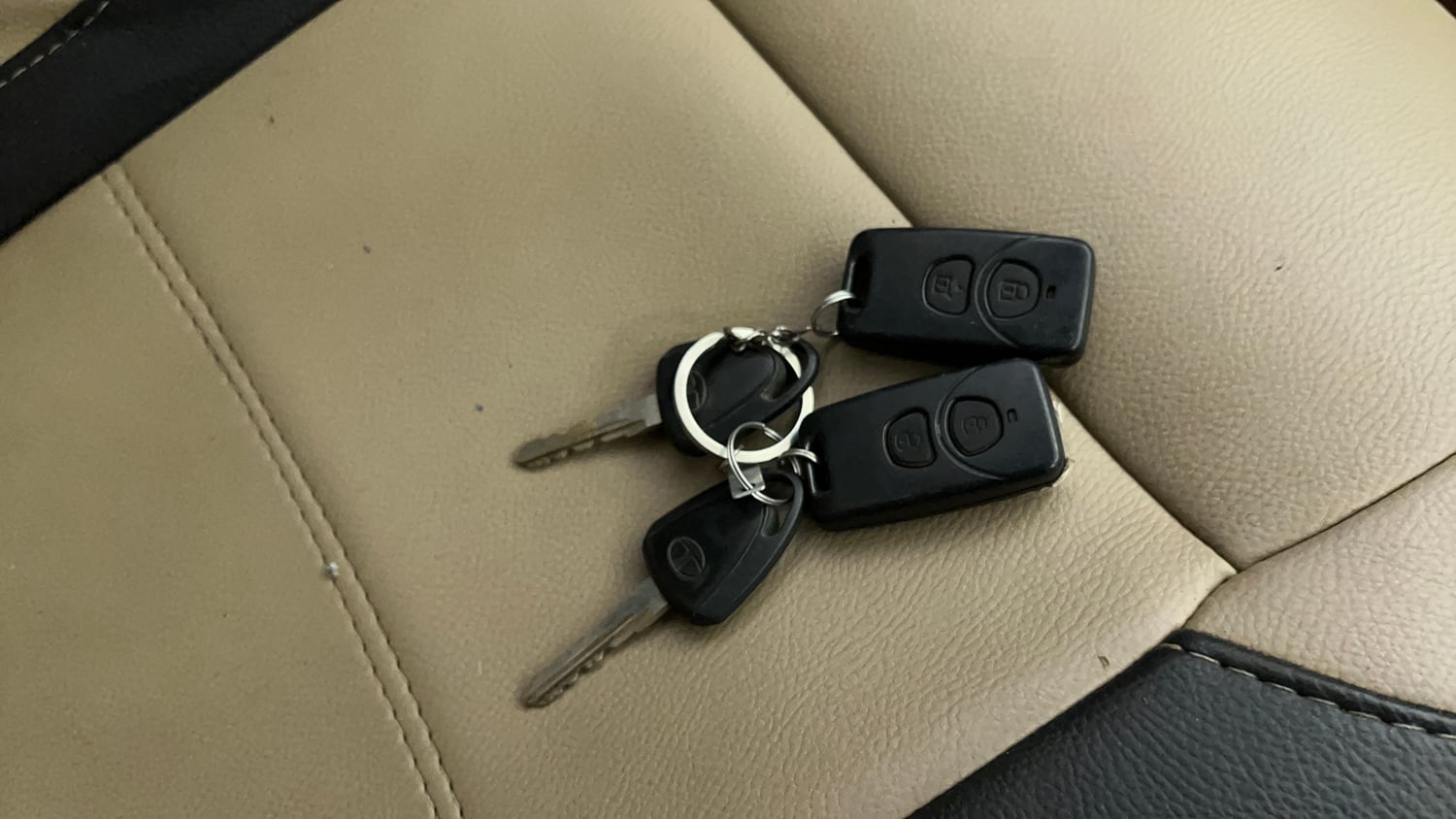 Used 2014 Tata Nano Twist XT Petrol Manual extra CAR KEY VIEW