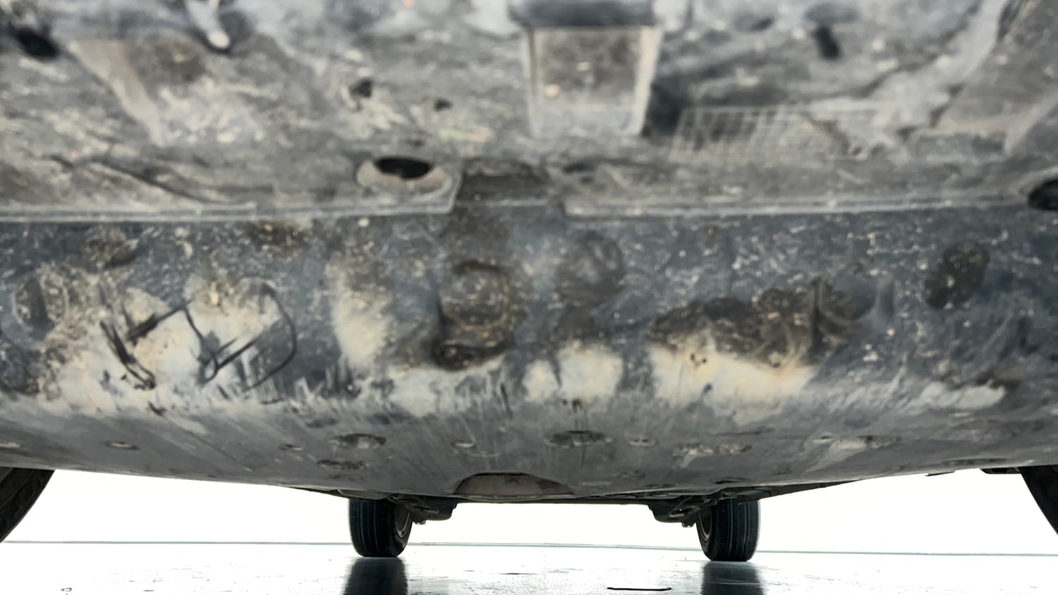 Used 2023 Honda City V Petrol MT Petrol Manual extra FRONT LEFT UNDERBODY VIEW