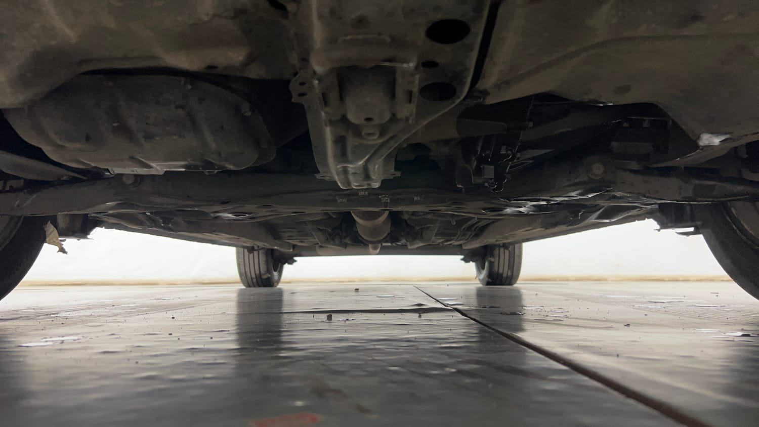 Used 2017 Toyota Corolla Altis G Petrol Petrol Manual extra FRONT LEFT UNDERBODY VIEW