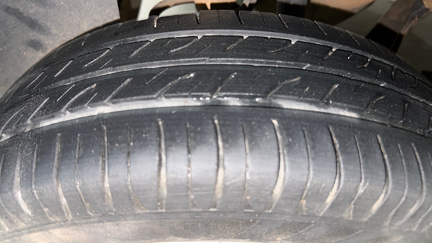 Used 2014 Tata Nano Twist XT Petrol Manual tyres RIGHT REAR TYRE TREAD VIEW
