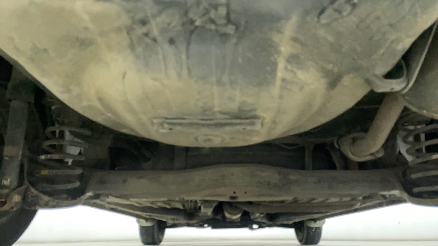 Used 2016 Honda Amaze 1.2 S i-VTEC Petrol Manual extra REAR UNDERBODY VIEW (TAKEN FROM REAR)