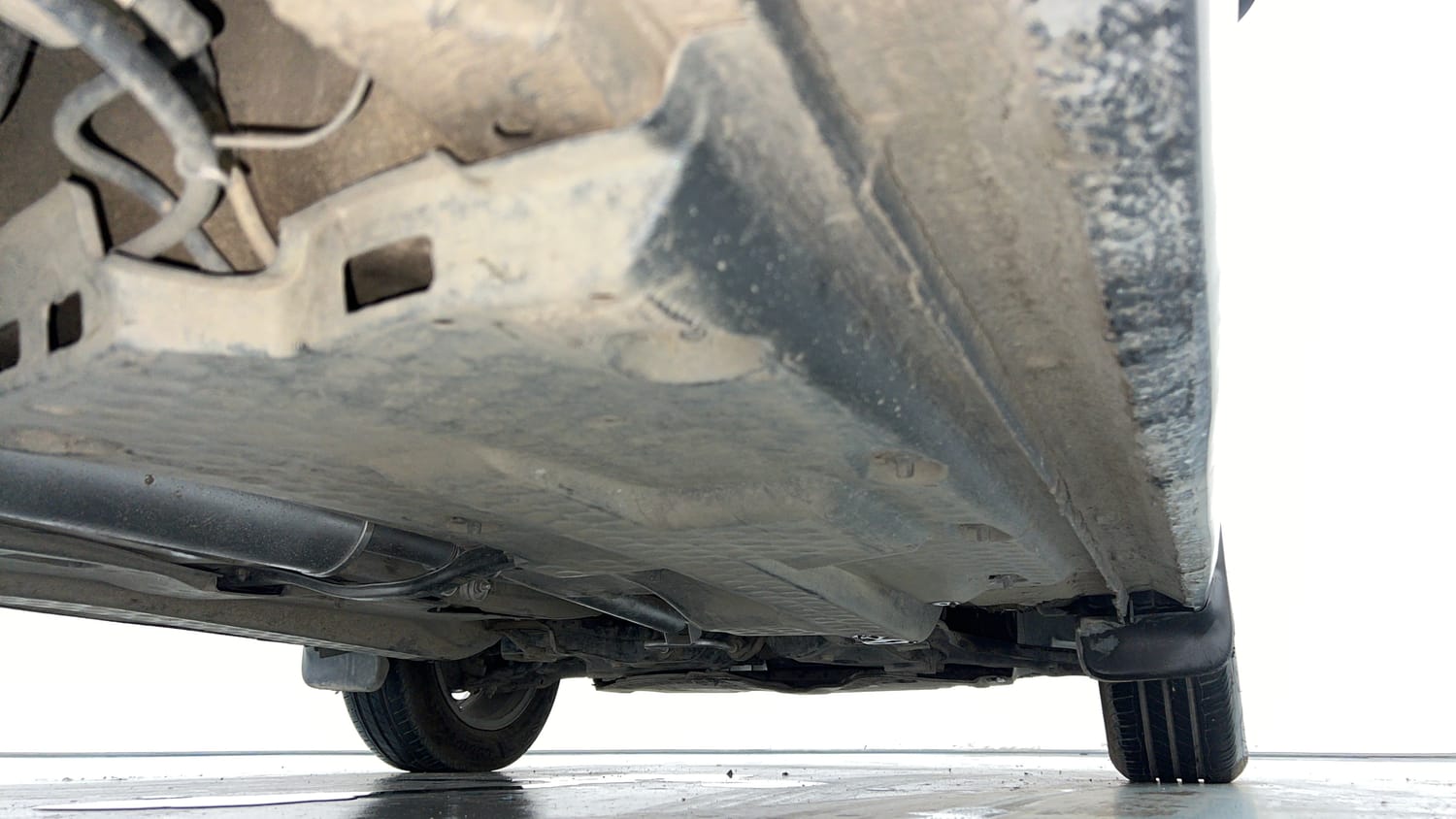 Used 2020 Volkswagen Polo Comfortline 1.0L (P) Petrol Manual extra REAR RIGHT UNDERBODY VIEW