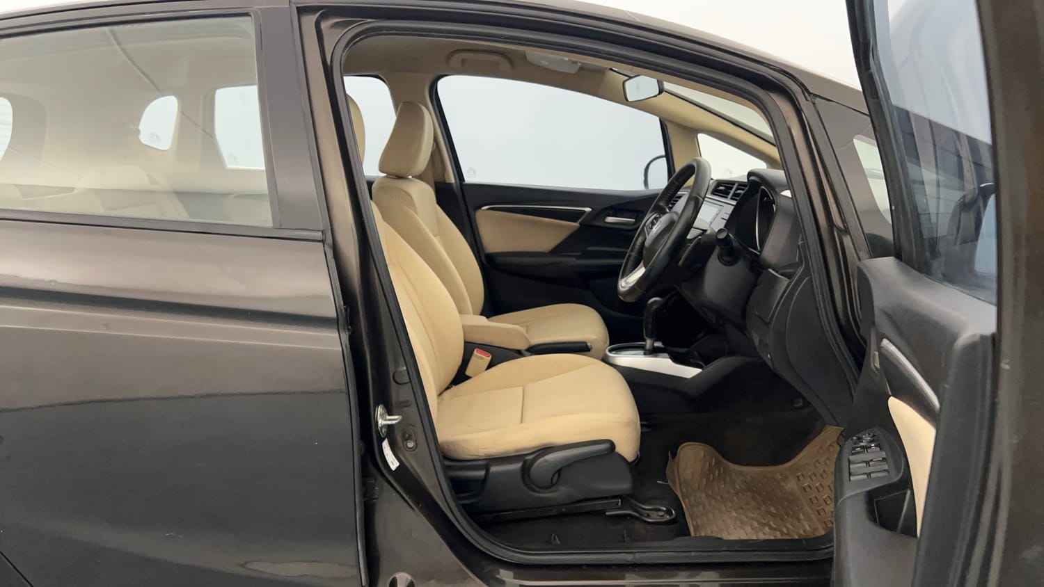 Used 2019 Honda Jazz VX CVT Petrol Petrol Automatic interior RIGHT SIDE FRONT DOOR CABIN VIEW