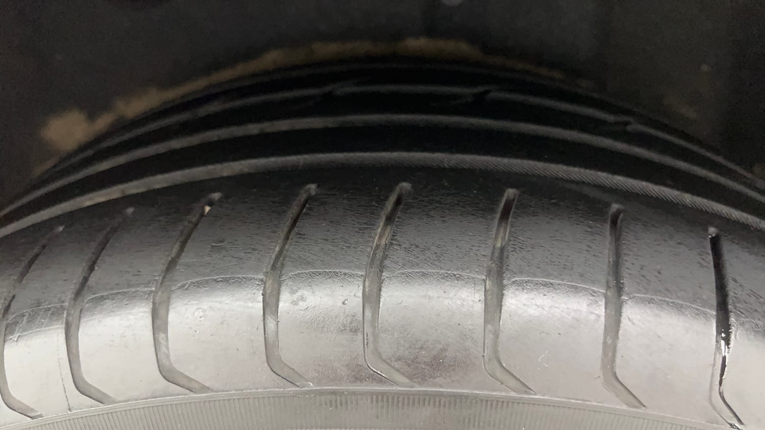 Used 2016 Mercedes-Benz GLA 200 CDI Sport Diesel Automatic tyres LEFT REAR TYRE TREAD VIEW
