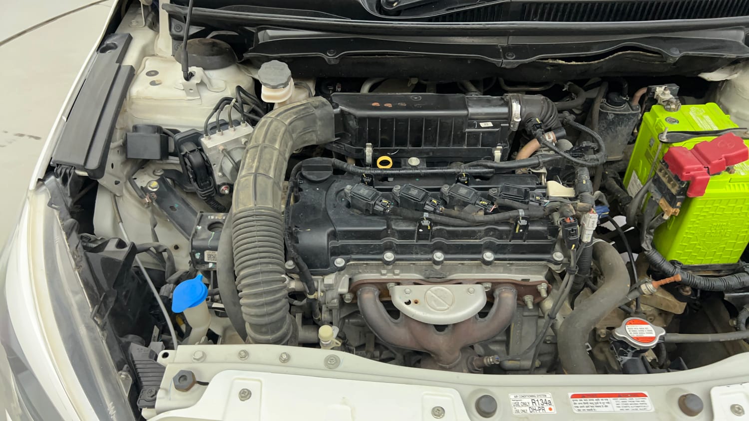 Used 2022 Maruti Suzuki Ciaz Alpha 1.5 AT Petrol Automatic engine ENGINE RIGHT SIDE VIEW