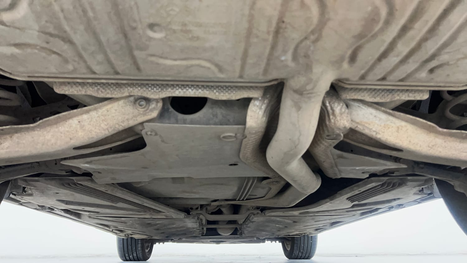 Used 2016 Mercedes-Benz GLA 200 CDI Sport Diesel Automatic extra REAR UNDERBODY VIEW (TAKEN FROM REAR)