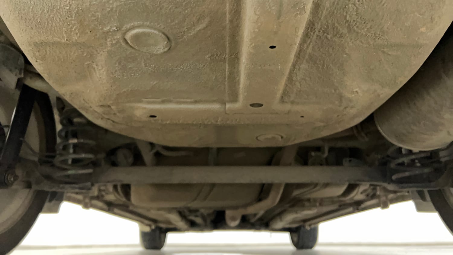 Used 2022 Maruti Suzuki Ciaz Alpha 1.5 AT Petrol Automatic extra REAR UNDERBODY VIEW (TAKEN FROM REAR)