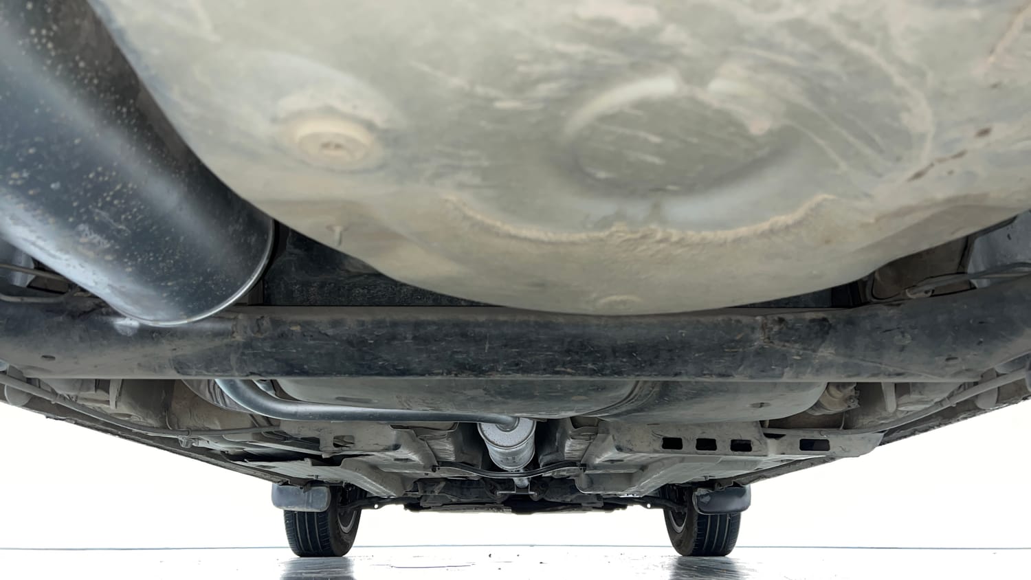 Used 2020 Volkswagen Polo Comfortline 1.0L (P) Petrol Manual extra REAR UNDERBODY VIEW (TAKEN FROM REAR)
