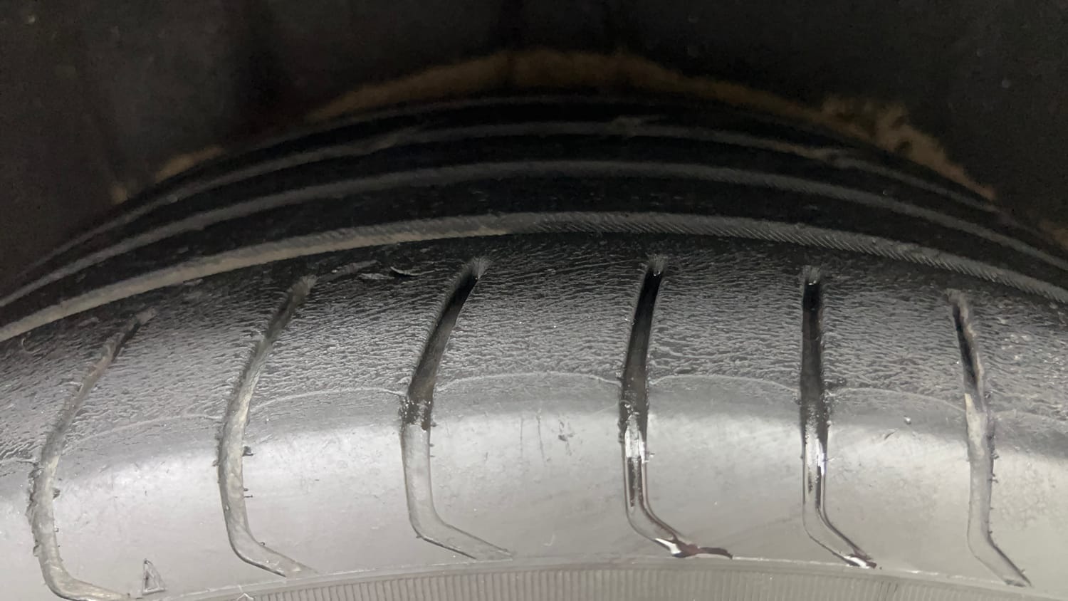 Used 2016 Mercedes-Benz GLA 200 CDI Sport Diesel Automatic tyres RIGHT REAR TYRE TREAD VIEW