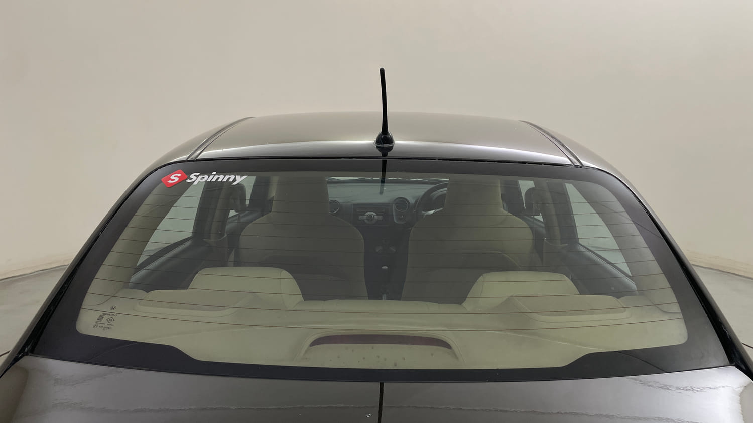 Used 2016 Honda Amaze 1.2 VX i-VTEC Petrol Manual exterior BACK WINDSHIELD VIEW