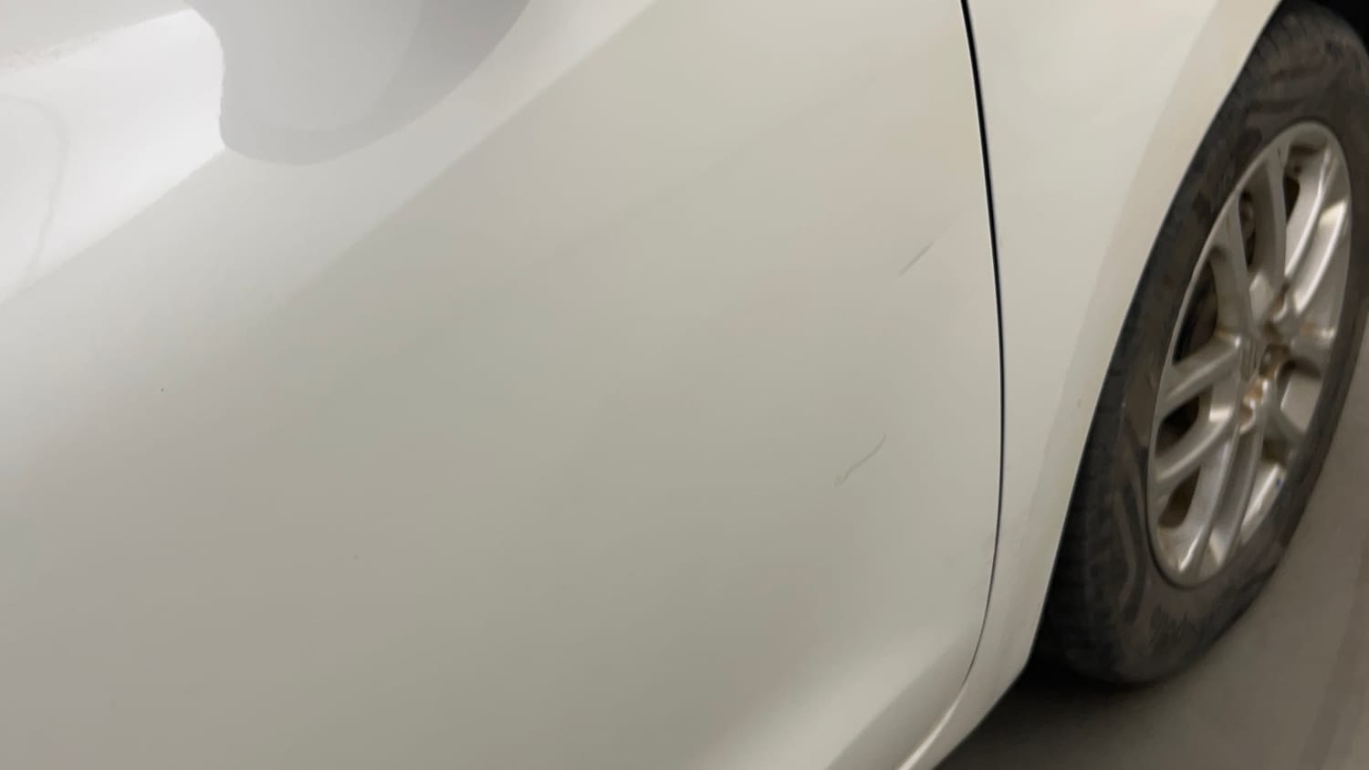 Used 2020 Maruti Suzuki Swift ZXi AMT Petrol Automatic dents MINOR SCRATCH