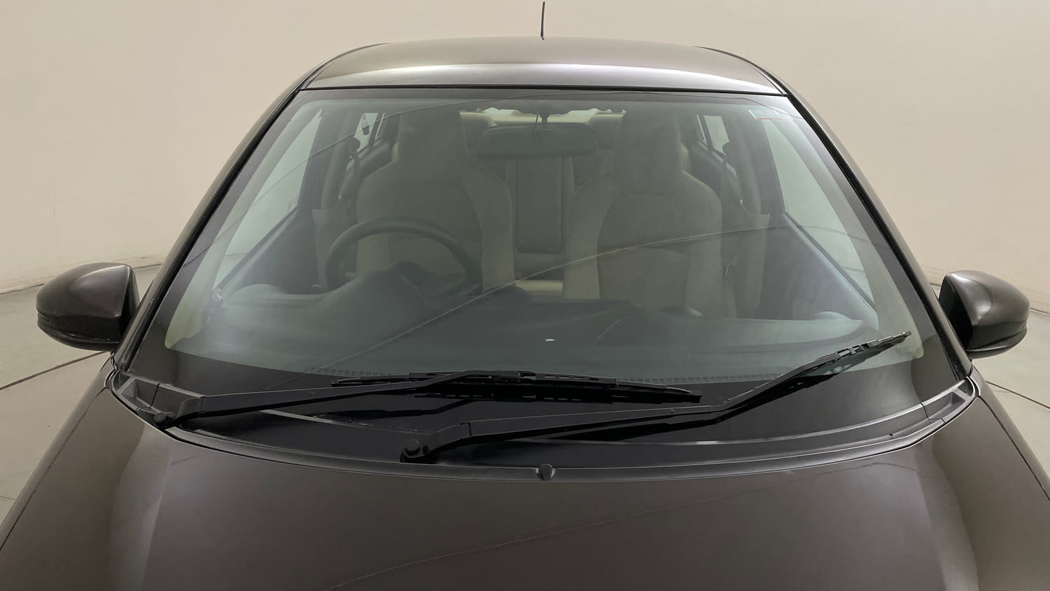 Used 2016 Honda Amaze 1.2 VX i-VTEC Petrol Manual exterior FRONT WINDSHIELD VIEW