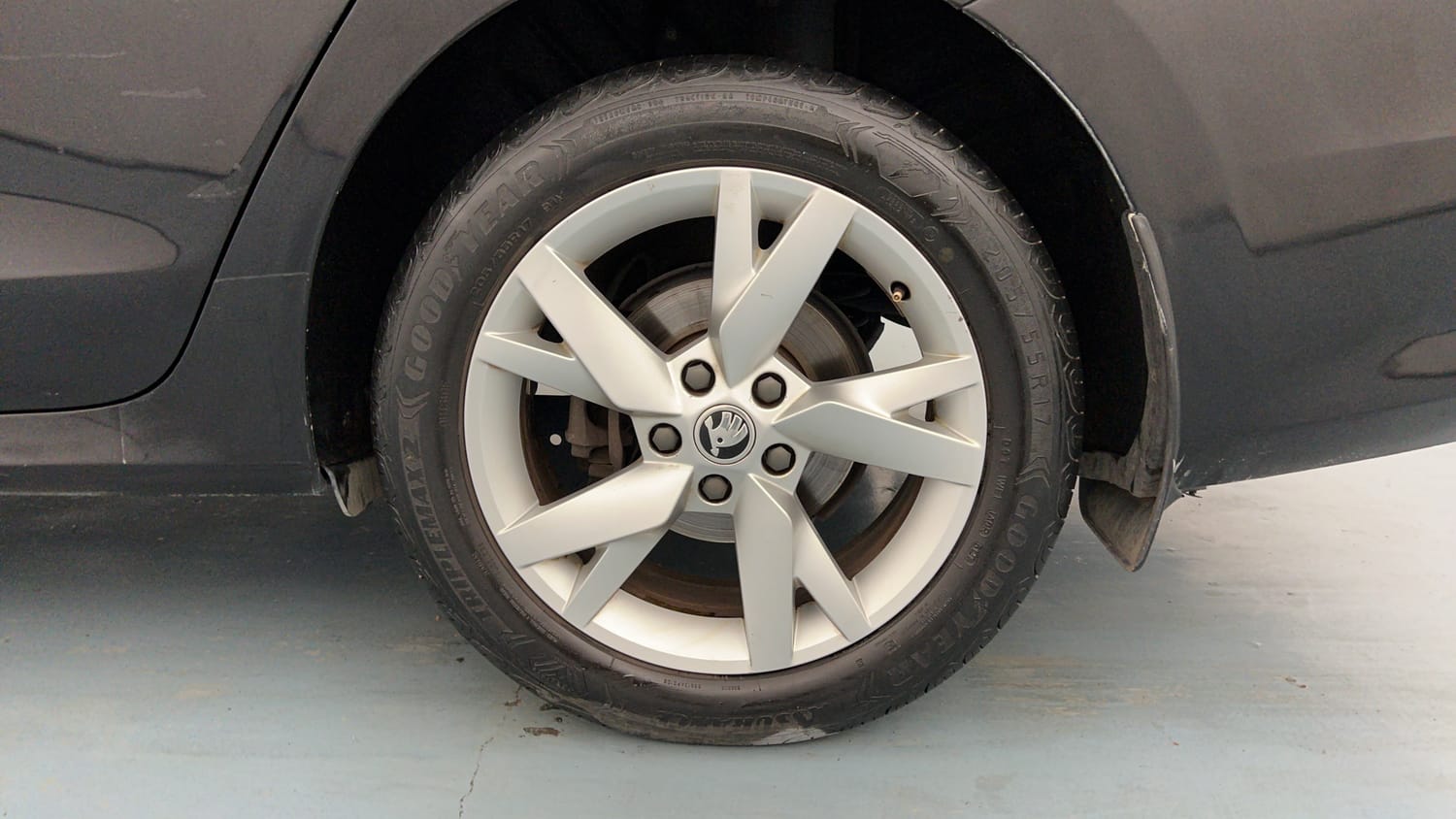 Used 2022 Skoda Octavia Style 2.0 Petrol Automatic tyres LEFT REAR TYRE RIM VIEW